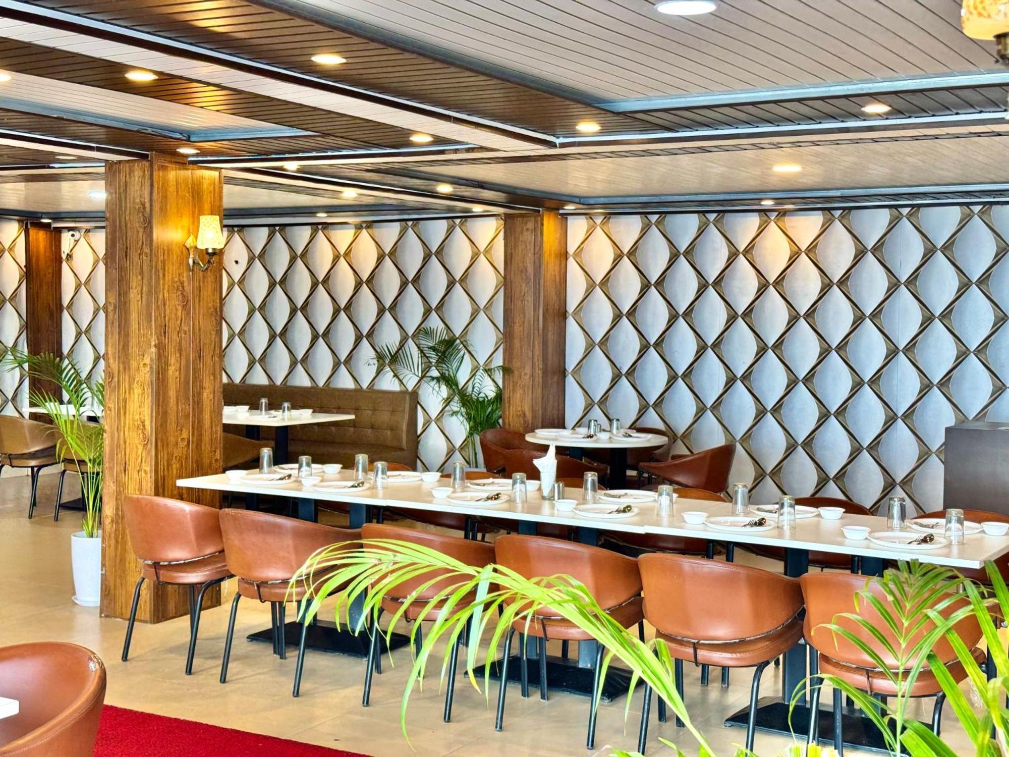 Ab'S Abode-A Boutique Hotel Масурі Екстер'єр фото
