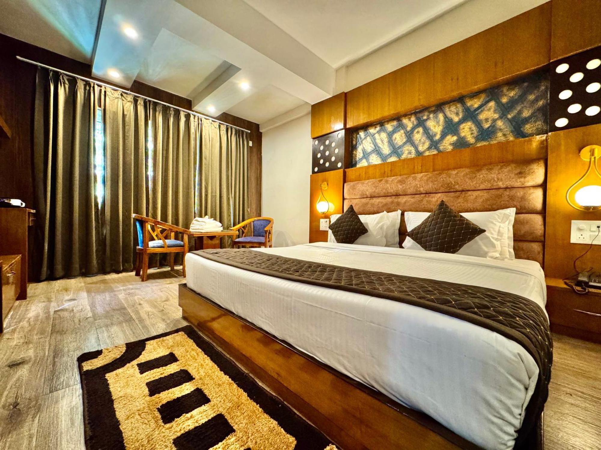 Ab'S Abode-A Boutique Hotel Масурі Екстер'єр фото